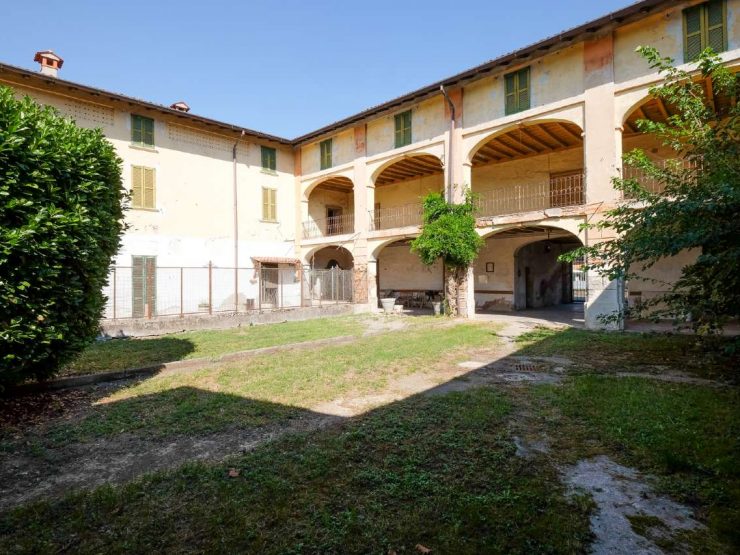 CASCINA/CASALE A CASTEL ROZZONE