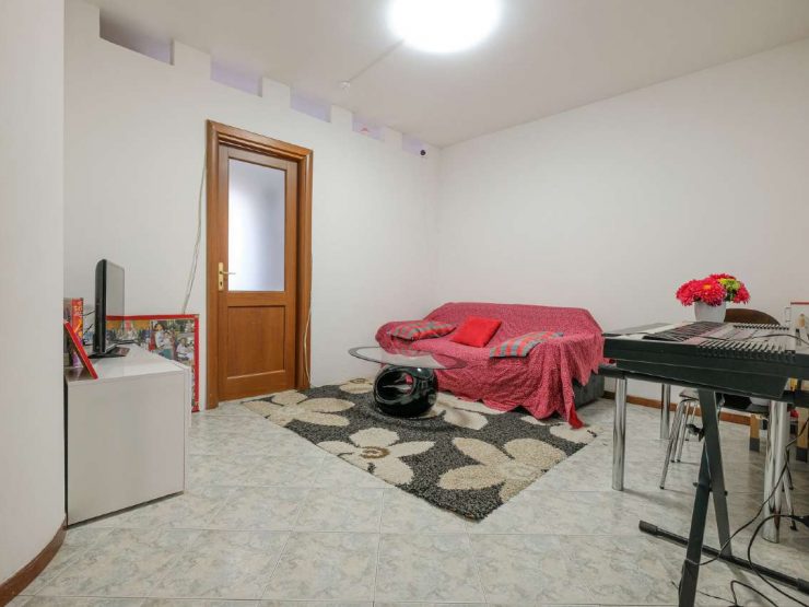 TRILOCALE A TERNO D’ISOLA
