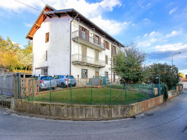 APPARTAMENTO AL PIANO PRIMO DA RISTRUTTURARE AD ALMENNO SAN SALVATORE