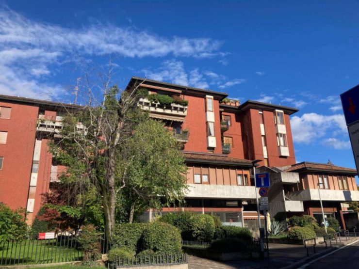 BERGAMO CENTRO – NUDA PROPRIETA’ PENTALOCALE CON SPLENDIDA TERRAZZA SECONDO PIANO