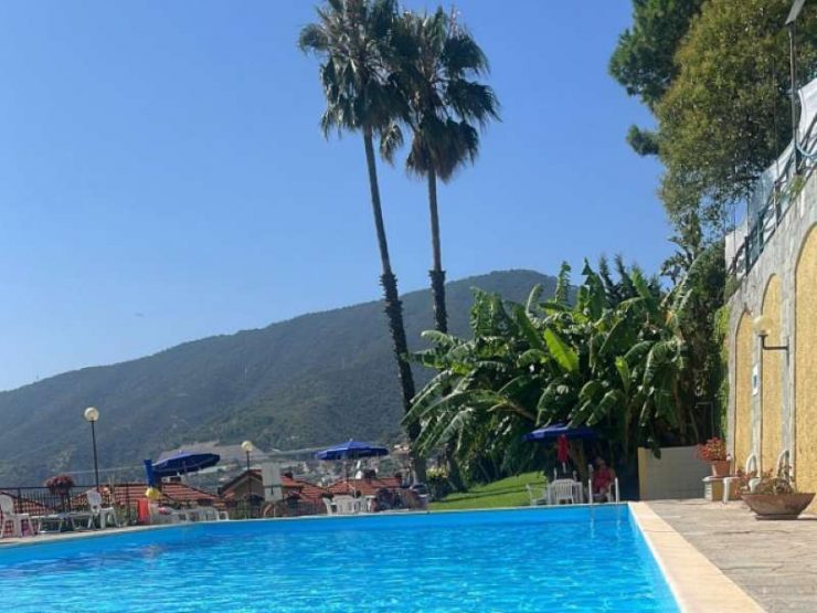 GOLFO DI OSPITALETTI SPLENDIDO TRILOCALE IN COMPLESSO RESIDENZIALE