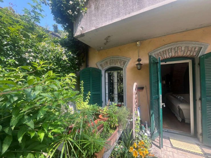 VILLA SINGOLA IN VENDITA A BERGAMO