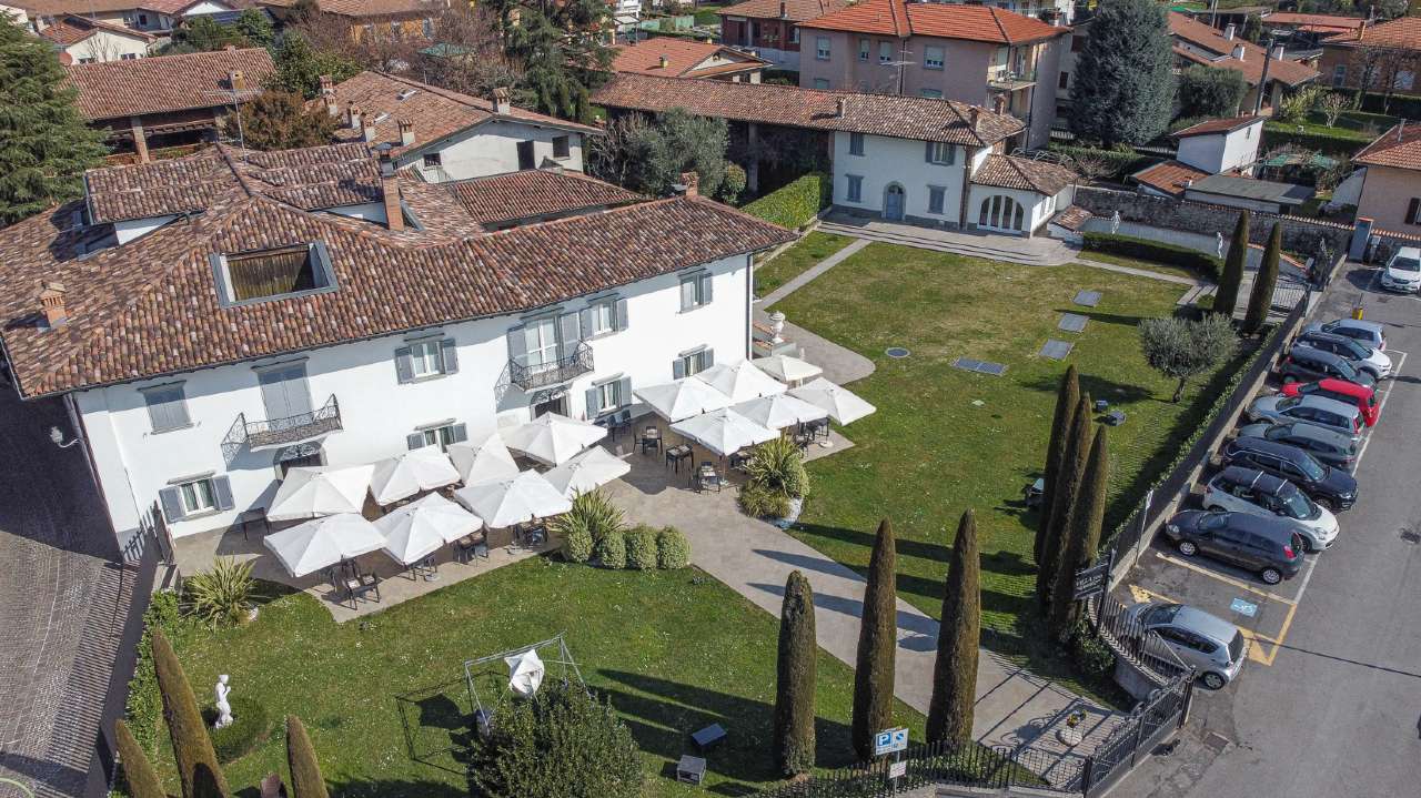 A VILLA DI SERIO OPPORTUNITA’ UNICA!! IN VENDITA INTERA SOLUZIONE IMMOBILIARE RISTRUTTURATA