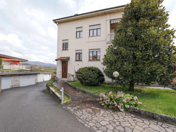QUADRILOCALE CON GIARDINO E DUE BOX DOPPI A ROBBIATE