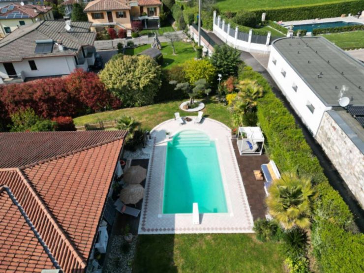 VILLA SINGOLA IN VENDITA A GAVARDO!!!