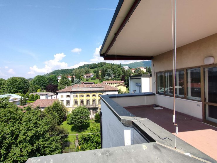 ATTICO CON TERRAZZA PANORAMICA IN VENDITA A TORRE BOLDONE!!
