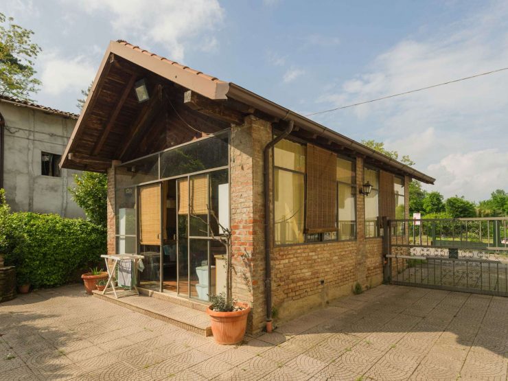 PORZIONE DI CASA – CIELO TERRA – GIARDINO E DEPANDANCE IN VENDITA A BIASSONO!!