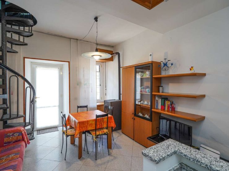 CASA SEMINDIPENDENTE A CANONICA D’ADDA