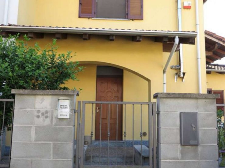Villa a schiera di testa, situata nel tranquillo contesto residenziale di Cilavegna!!!