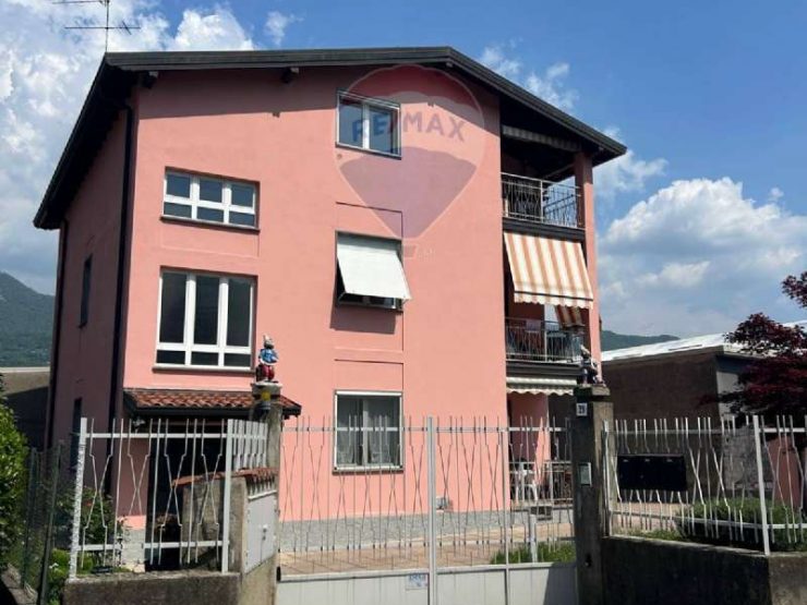 APPARTAMENTO TRILOCALE A OLGINATE CON BOX SINGOLO
