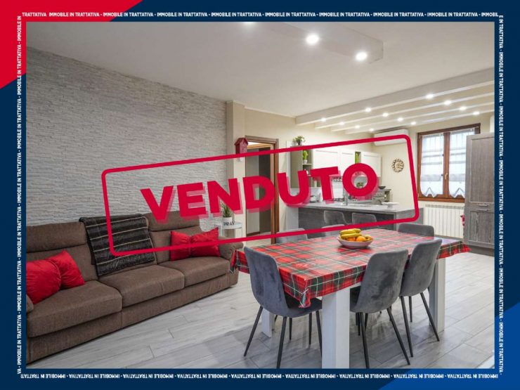 Trilocale con box e area esterna