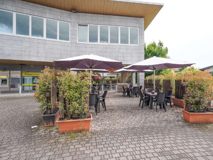 ATTIVITA’ BAR FRONTE STRADA!