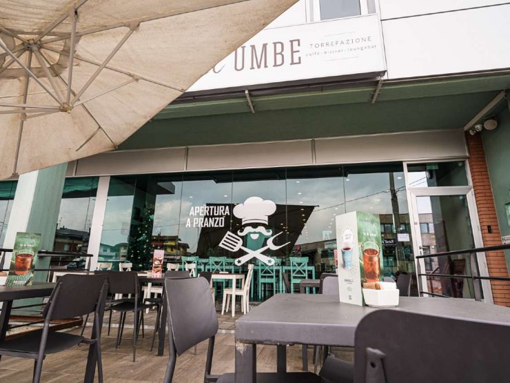 BONATE SOTTO BAR COMPLETAMENTE ARREDATO