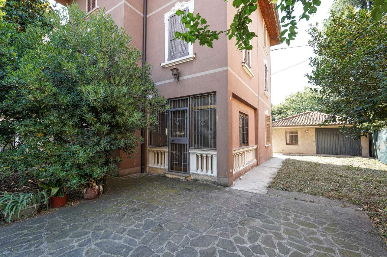 VILLA SINGOLA A TERNO D’ISOLA