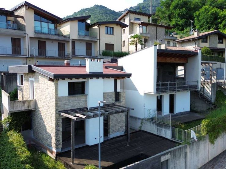 VILLA SINGOLA A PALAZZAGO