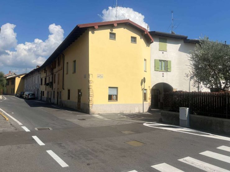 CASA SEMINDIPENDENTE A CURNO