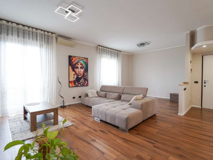 TRILOCALE AMMODERNATO CON BOX – CANTINA E LOCALE SOFFITTA