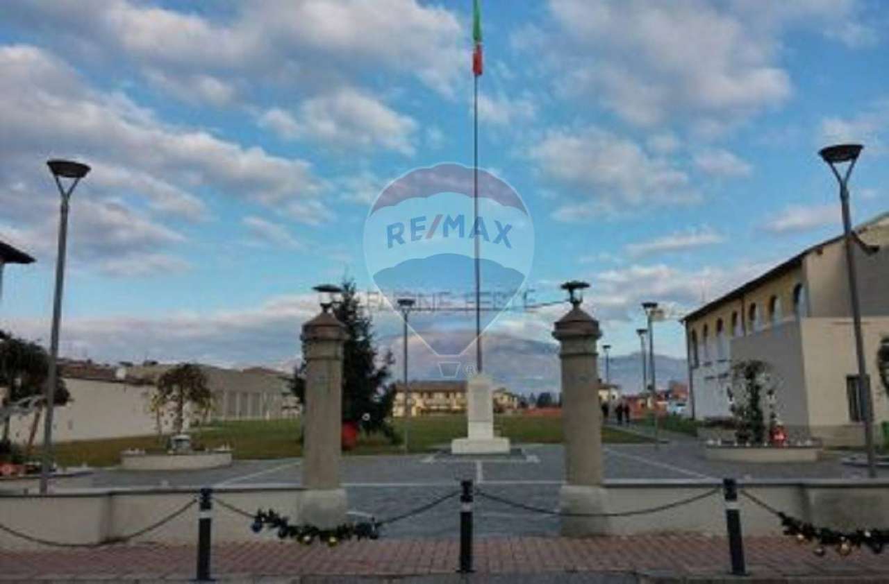 NEGOZIO A PRESEZZO