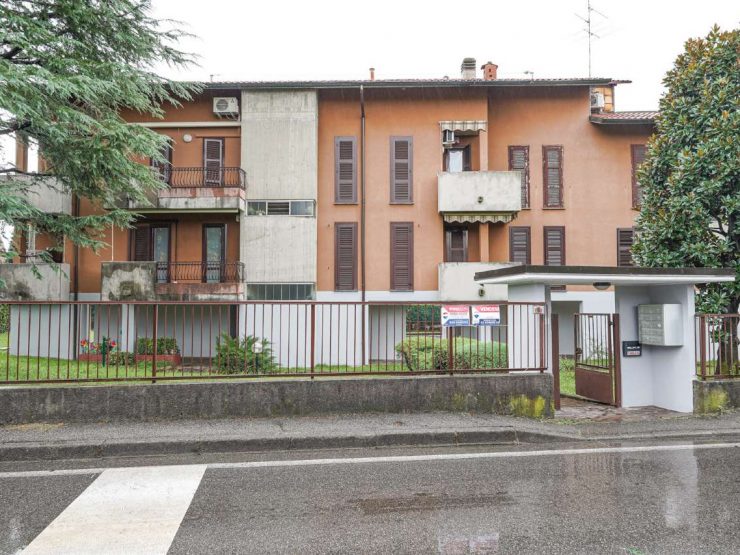 TRILOCALE A TREZZANO ROSA