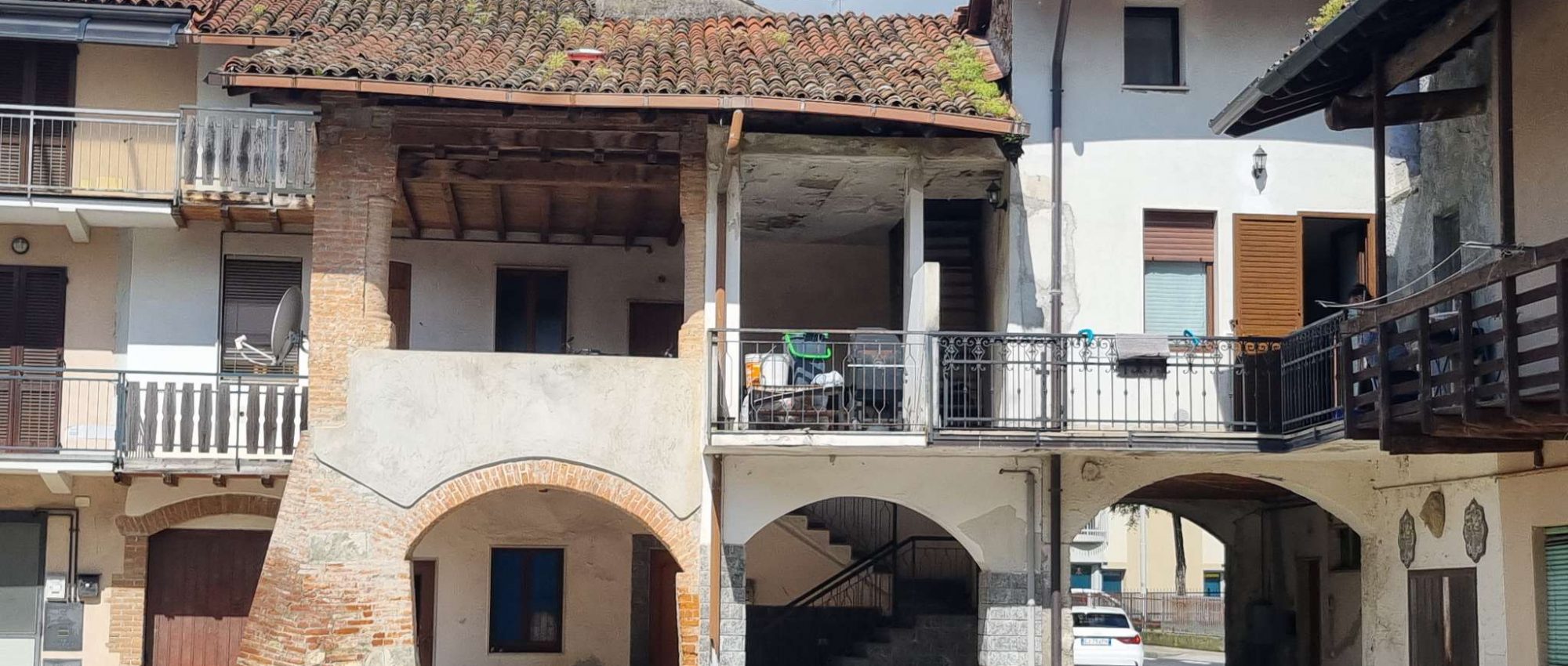 PORZIONE DI CASA A BONATE SOPRA