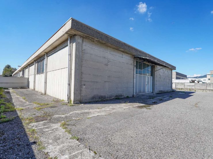 CAPANNONE INDUSTRIALE A MEDOLAGO
