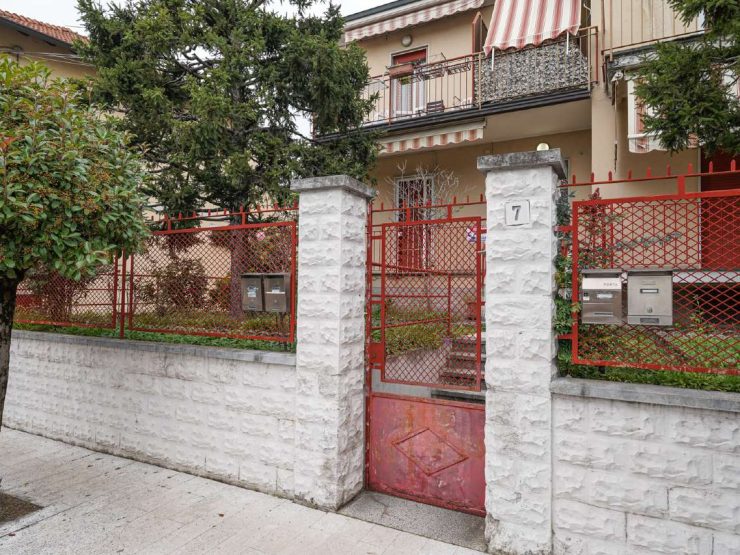 BILOCALE A RONCELLO