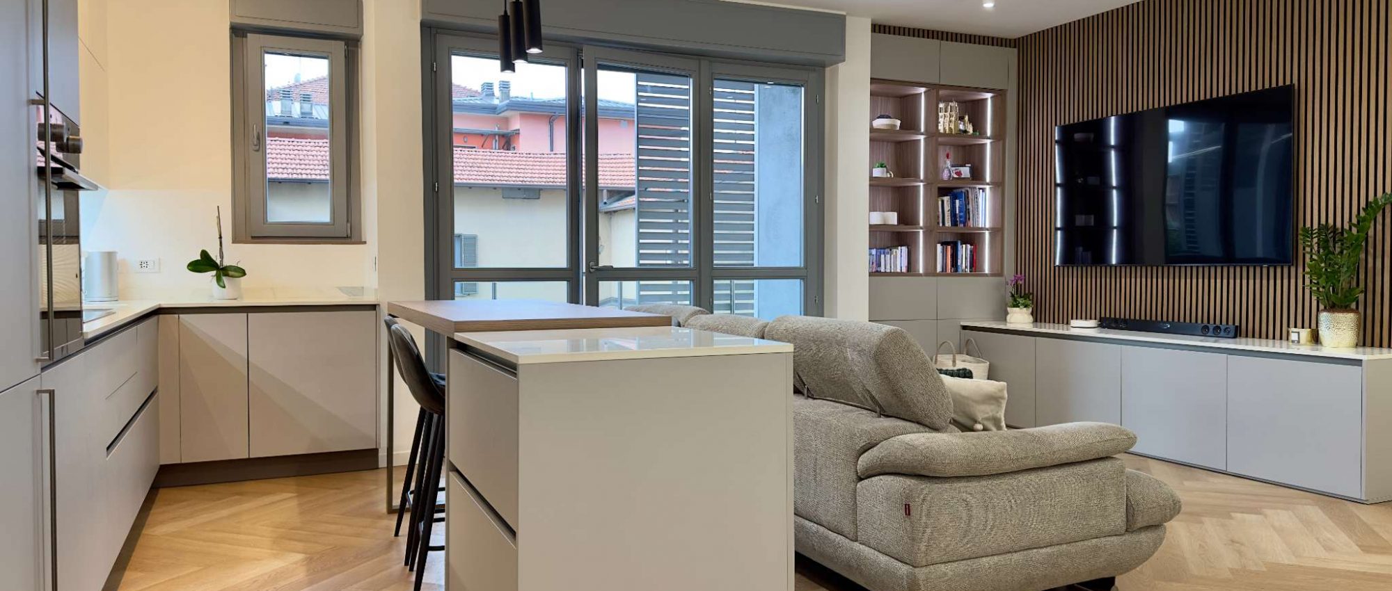 BERGAMO APPARTAMENTO CON GRANDE BALCONE