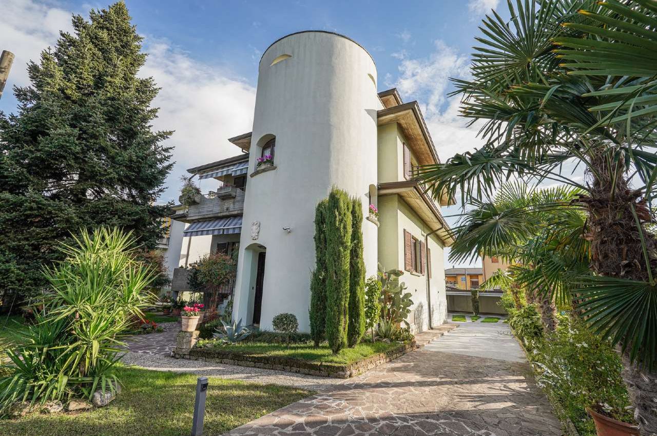 VILLA SINGOLA A FARA GERA D’ADDA